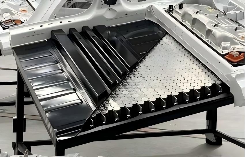 Tesla's CTC battery pack.jpg Tesla's CTC battery pack.jpg